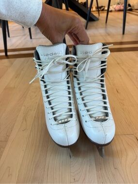 Riedell Diamond White Girls' Figure Skates - Youth